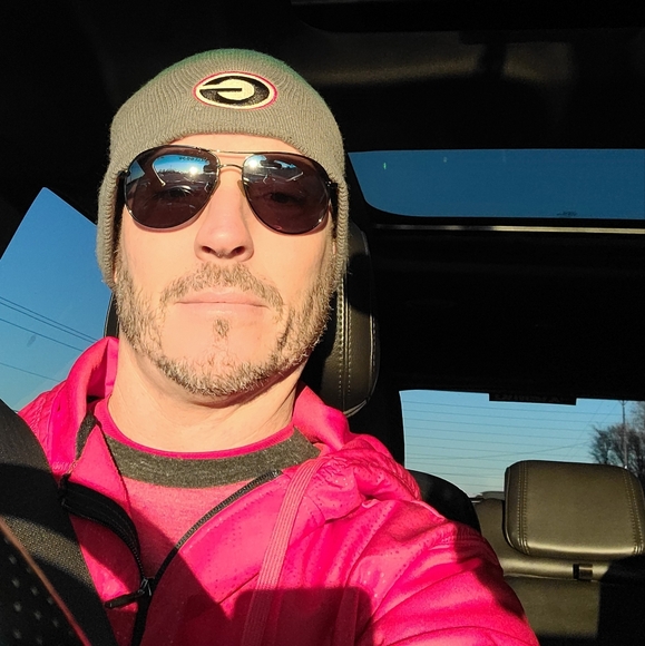 Meet your Posher, Joshua - Picture 5 of 7